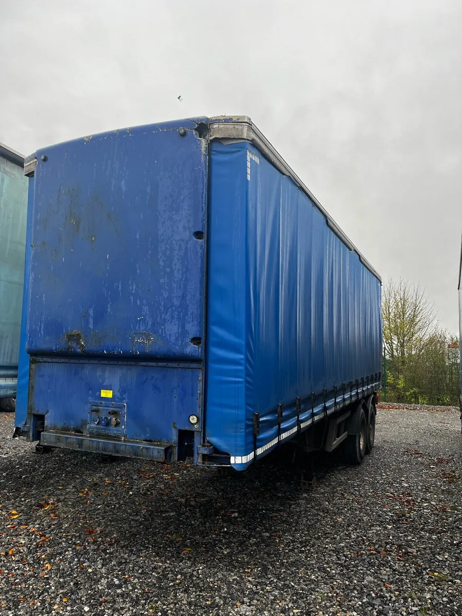 Crane freuhauf 28foot curtainsider trailer - Image 1