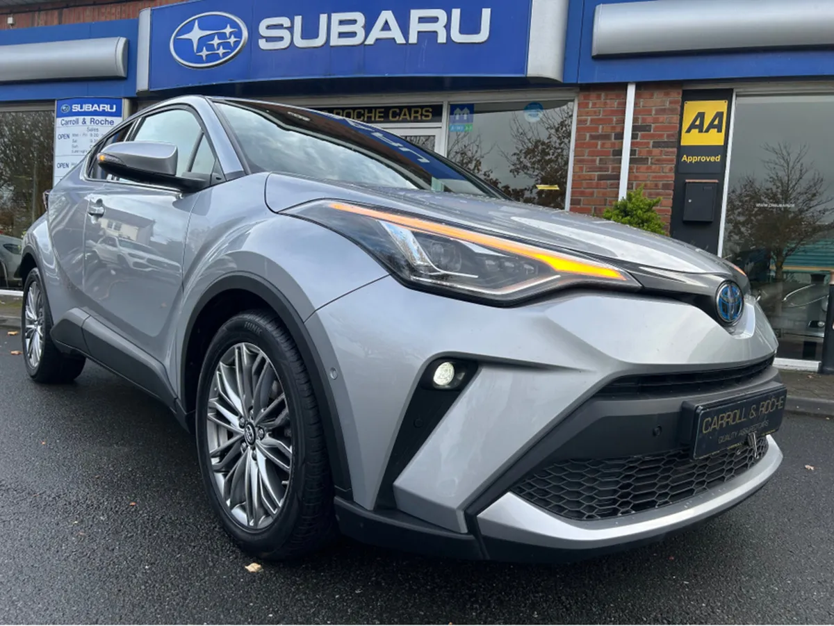 Toyota C-HR Hybrid-SOL Edition SUV Style - Top Tra - Image 2