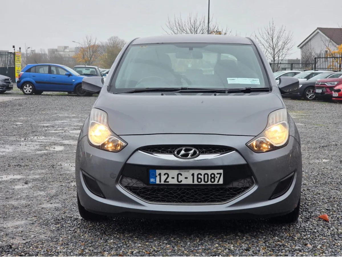 Hyundai ix20 1.6 CRDI ACTIVE BLU/DRI 1 115BHP BLUE - Image 3