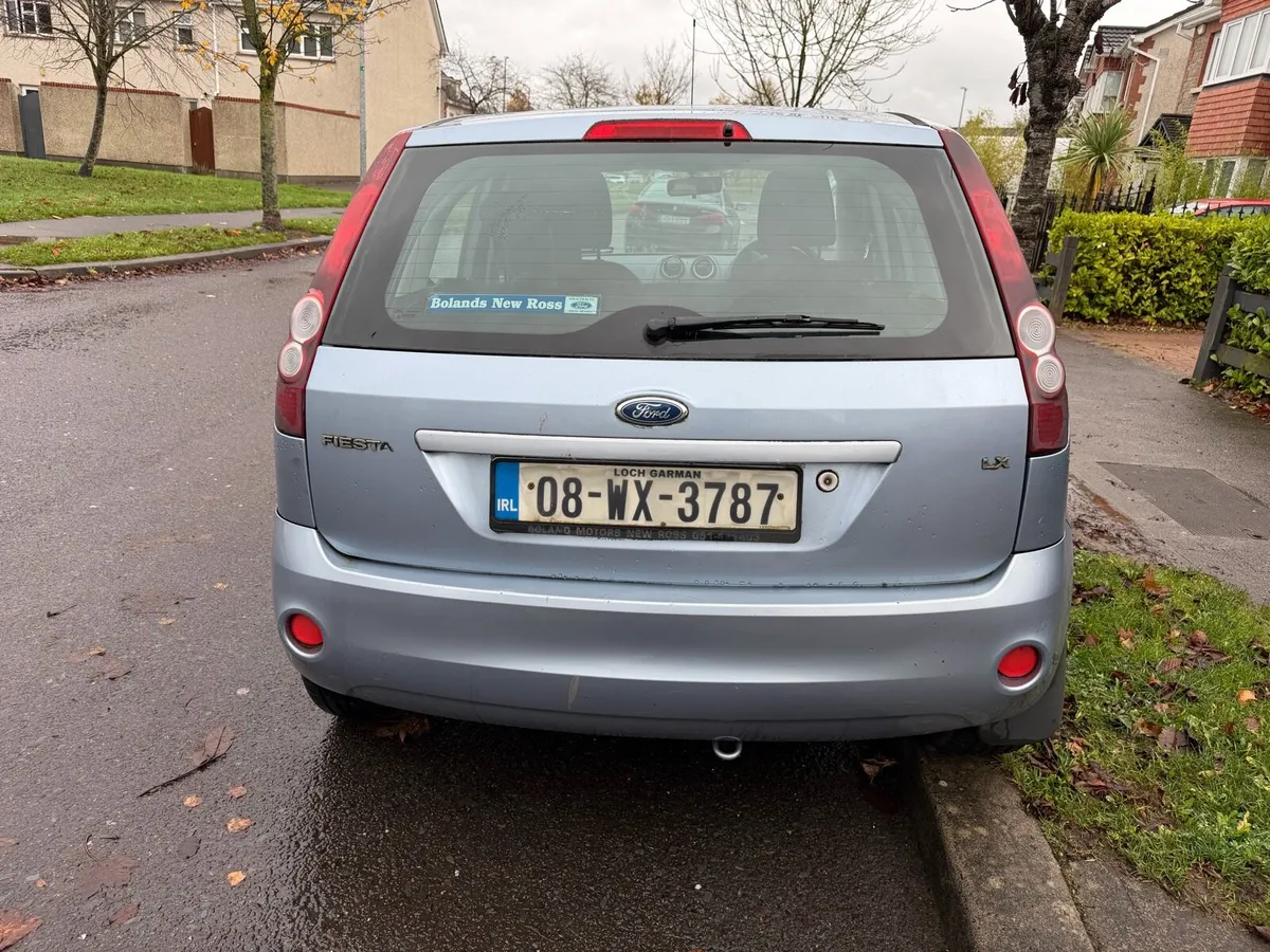 Ford fiesta - Image 2