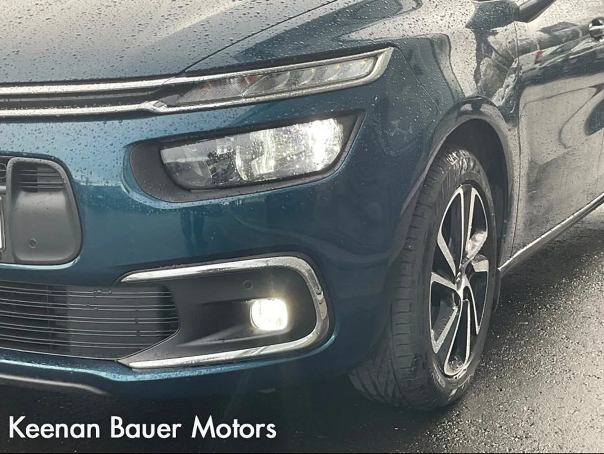 Citroen C4 Spacetourer FLAIR BLUEHDI 1 130 MY22.3 - Image 4