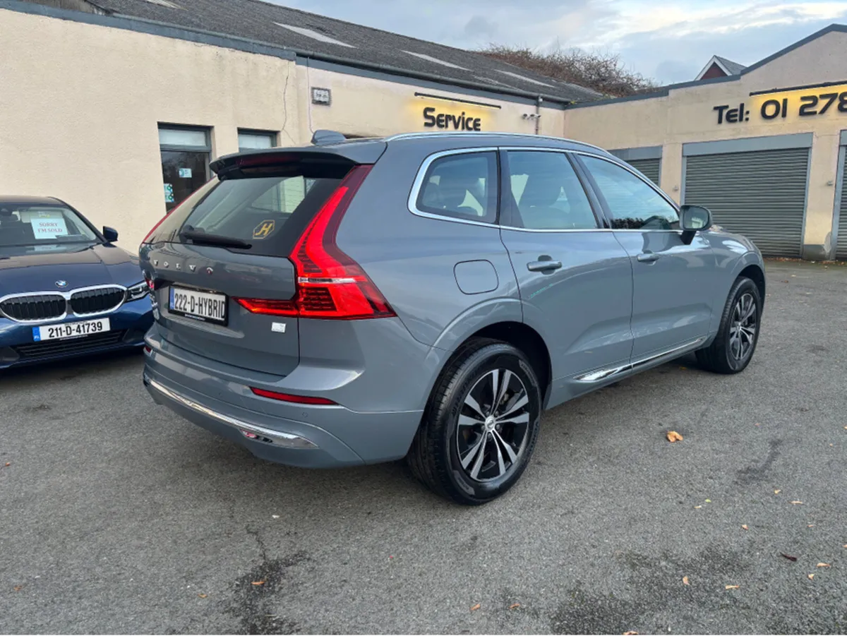 Volvo XC60 ****BLACK FRIDAY SALE**** CORE T6 RECHA - Image 4