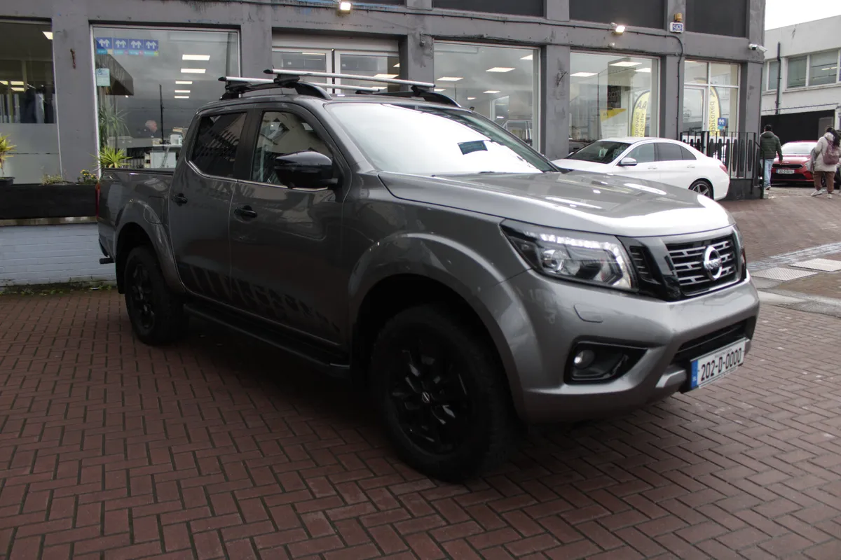 NISSAN NAVARA 2.3 DCI N-GUARD PLUS DOUBLE CAB  AUT - Image 1