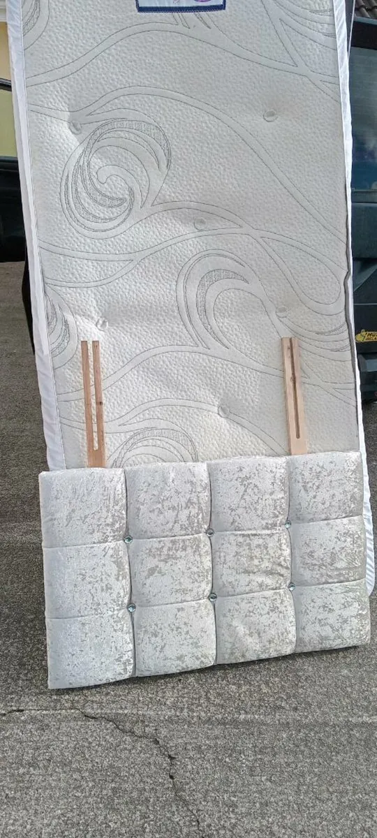 Single bed - Image 2