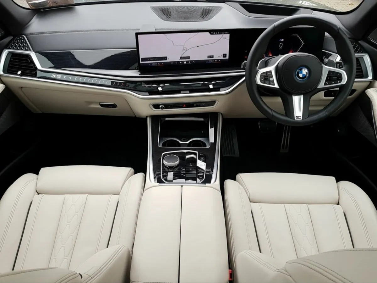 BMW X5 xDrive50e M Sport Pro - Image 4