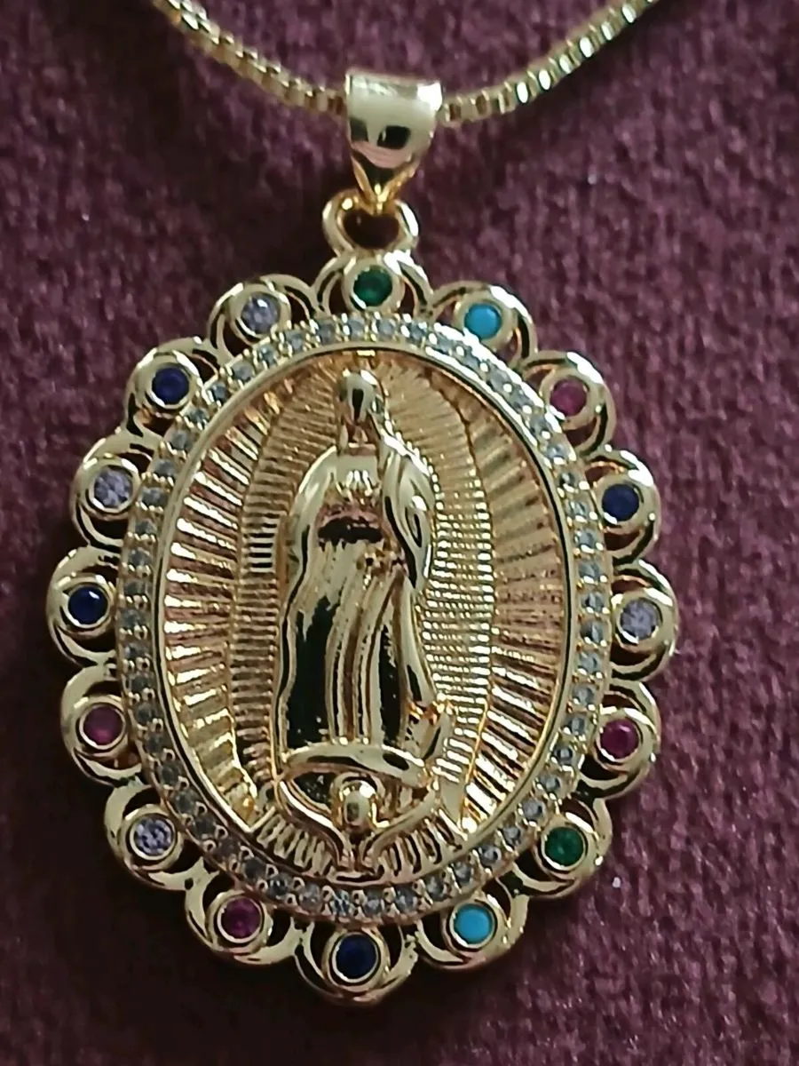 Our lady of Guadalupe pendant&chain earrings set - Image 2