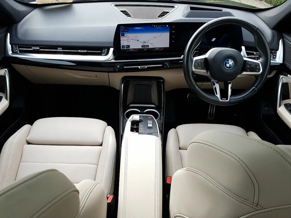 BMW iX1 xDrive30 M Sport - Image 4