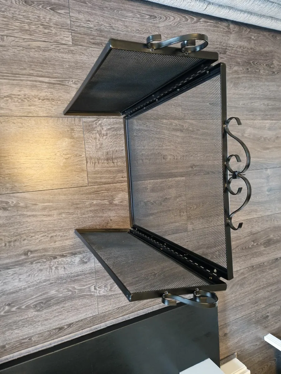 Fire guard - Image 1