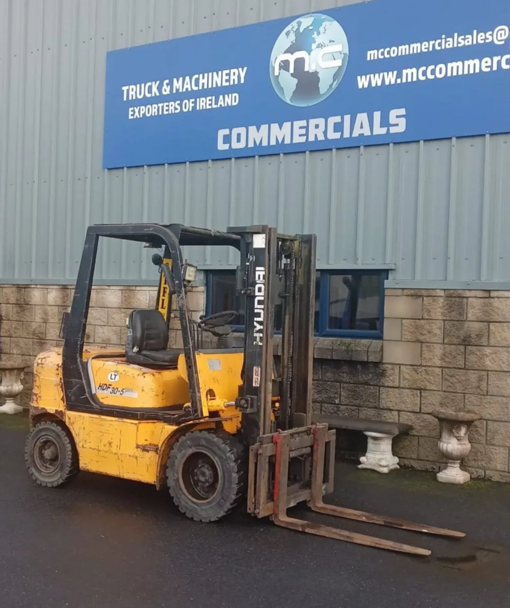 For Sale: 3 Ton Hyundai Forklift - Image 1