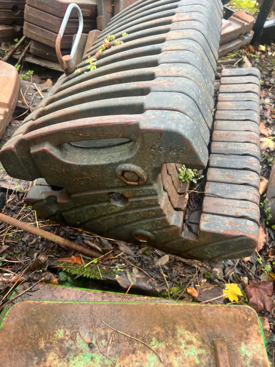 Tractor Valtra - Image 3