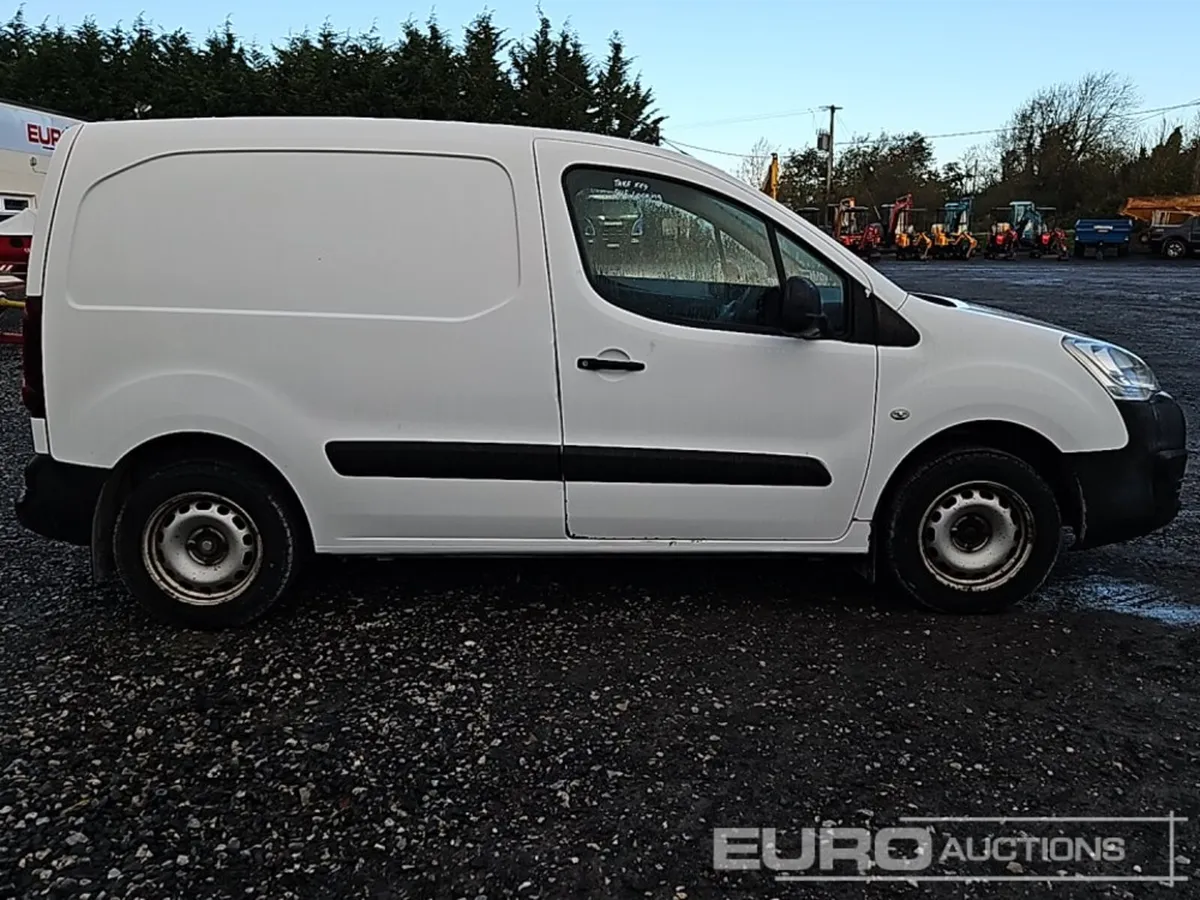 2016 Citroen Berlingo - Image 2