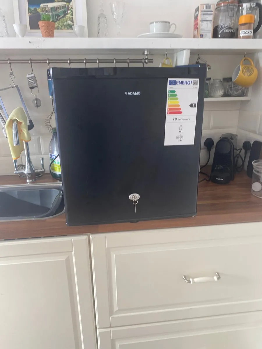 Countertop Fridge - Image 1