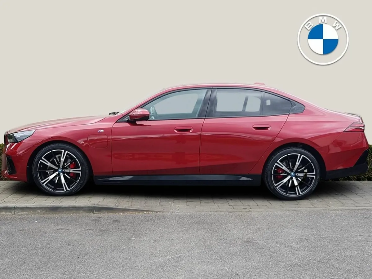 BMW 5-Series 530e M Sport Pro - Image 3