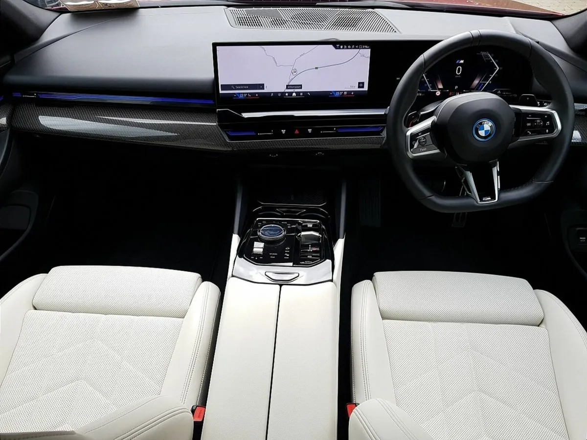 BMW 5-Series 530e M Sport Pro - Image 4