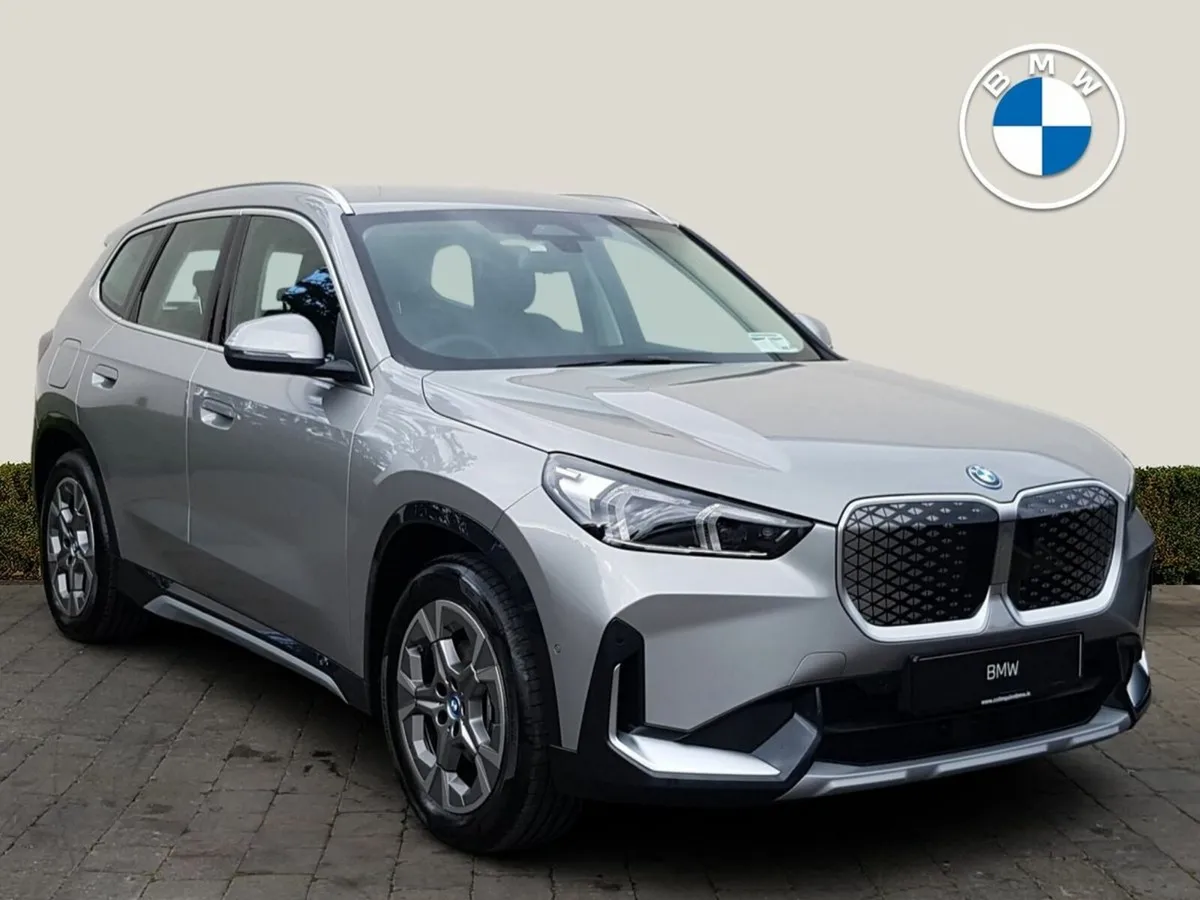 BMW iX1 eDrive20 xLine - Image 1
