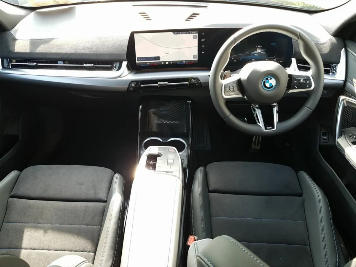 BMW iX2 eDrive20 M Sport - Image 4