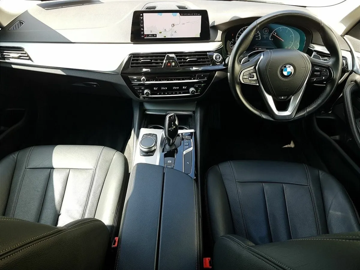 BMW 5-Series 520d SE Auto - Image 4