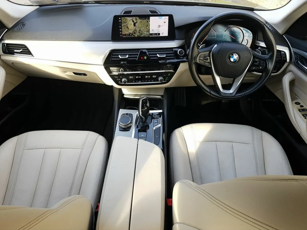 BMW 5-Series 520d SE - Image 4