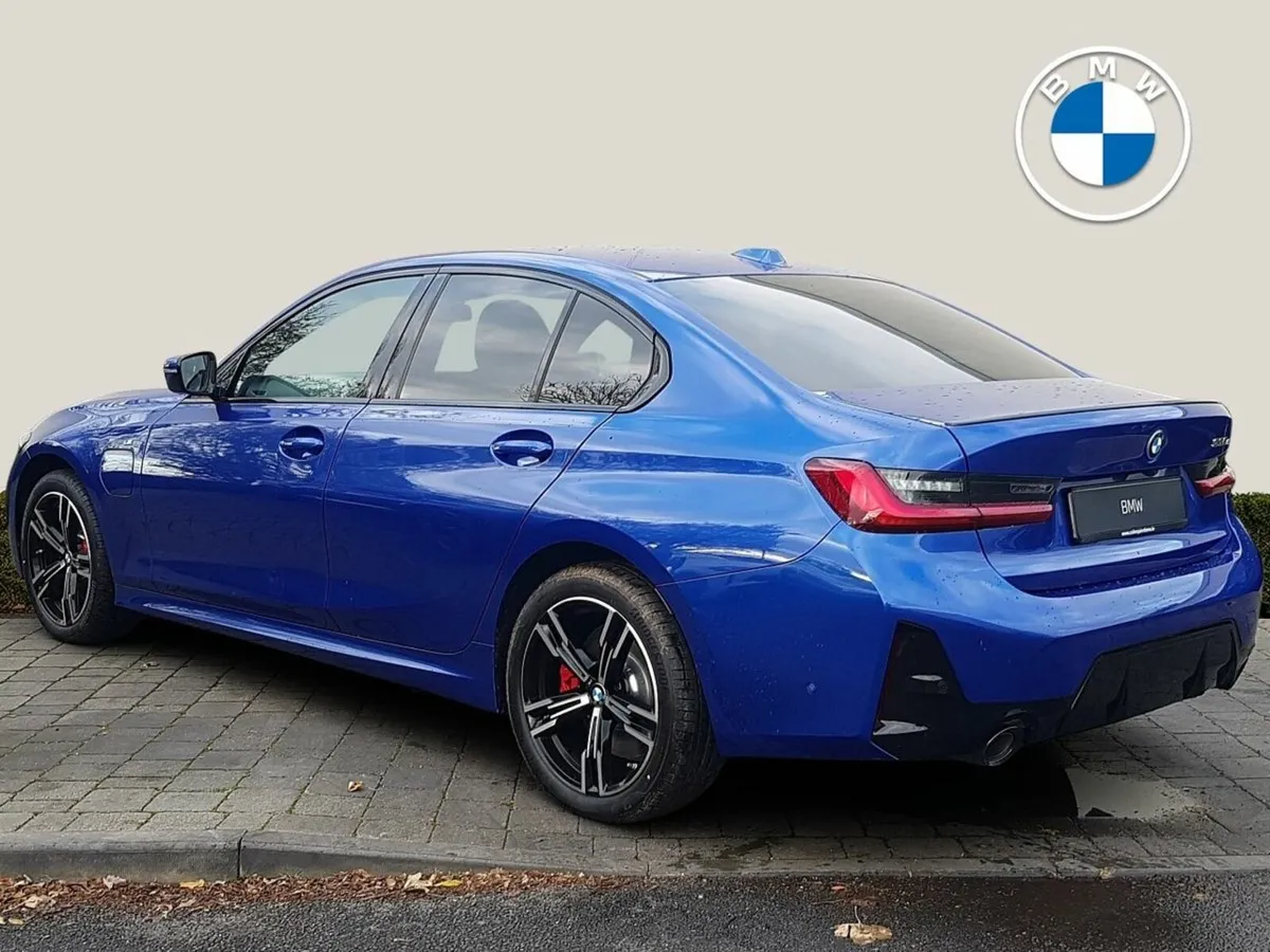 BMW 3-Series 330e M Sport Pro - Image 2