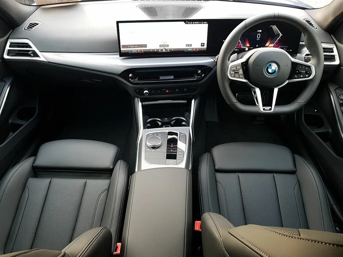 BMW 3-Series 330e M Sport Pro - Image 4