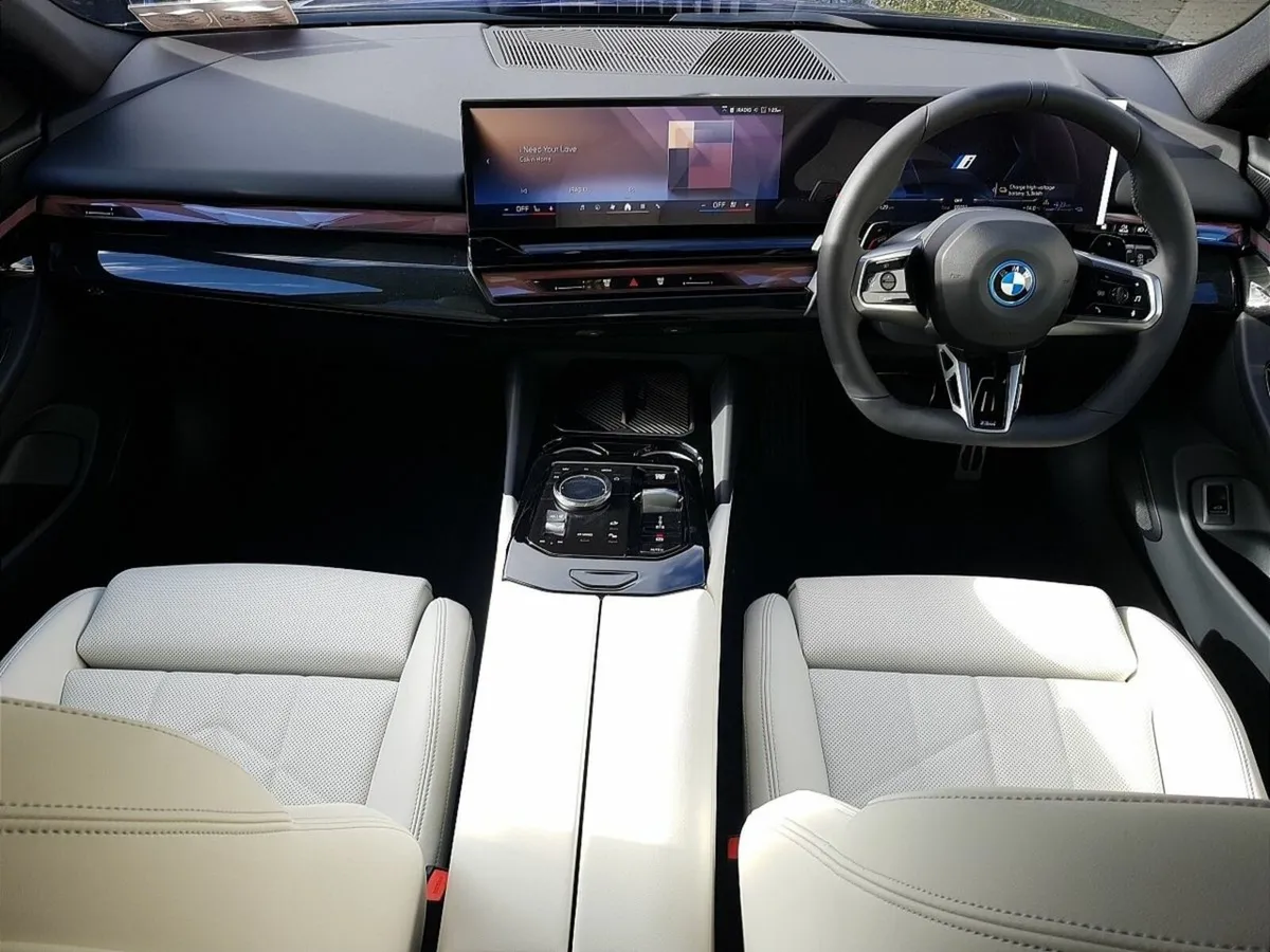 BMW 5-Series 530e M Sport Pro Touring - Image 4