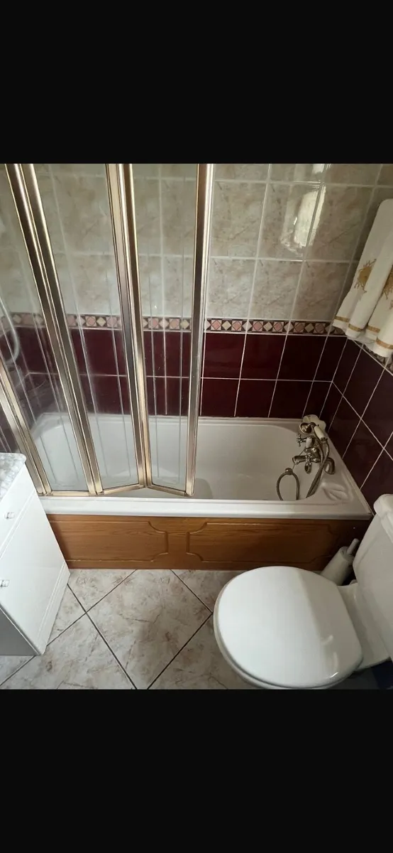 Bathroom ware - Image 2