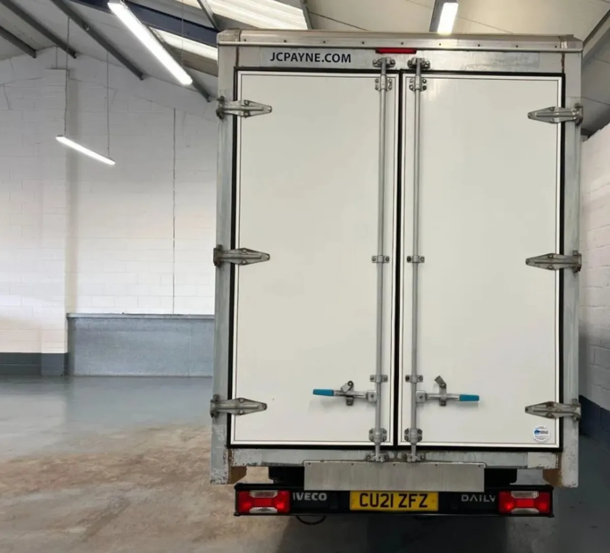 2021 Iveco Daily 2.3D HPI 14V 35S 3750 Chassis Cab - Image 4