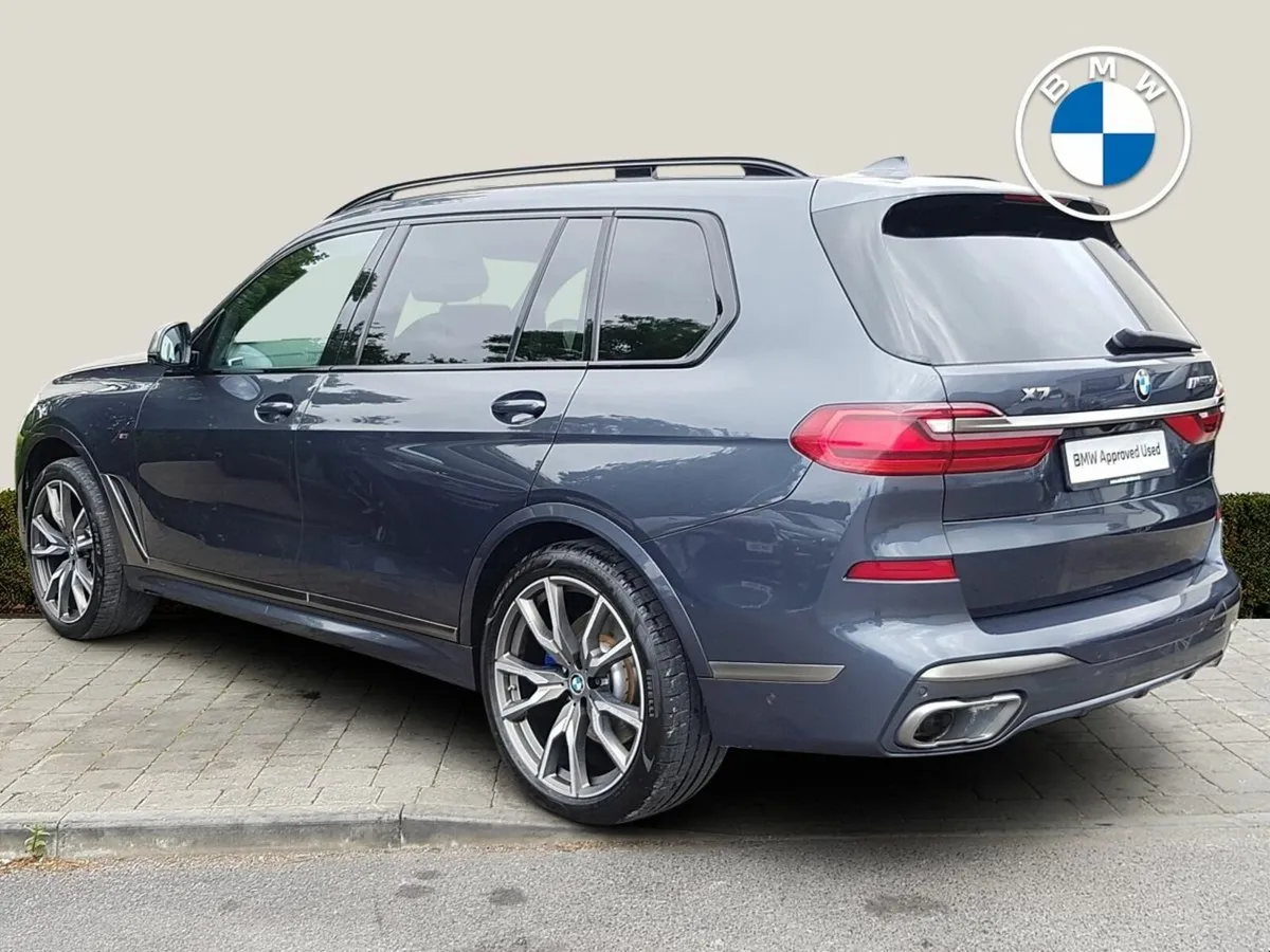 BMW X7 M50d - Image 2