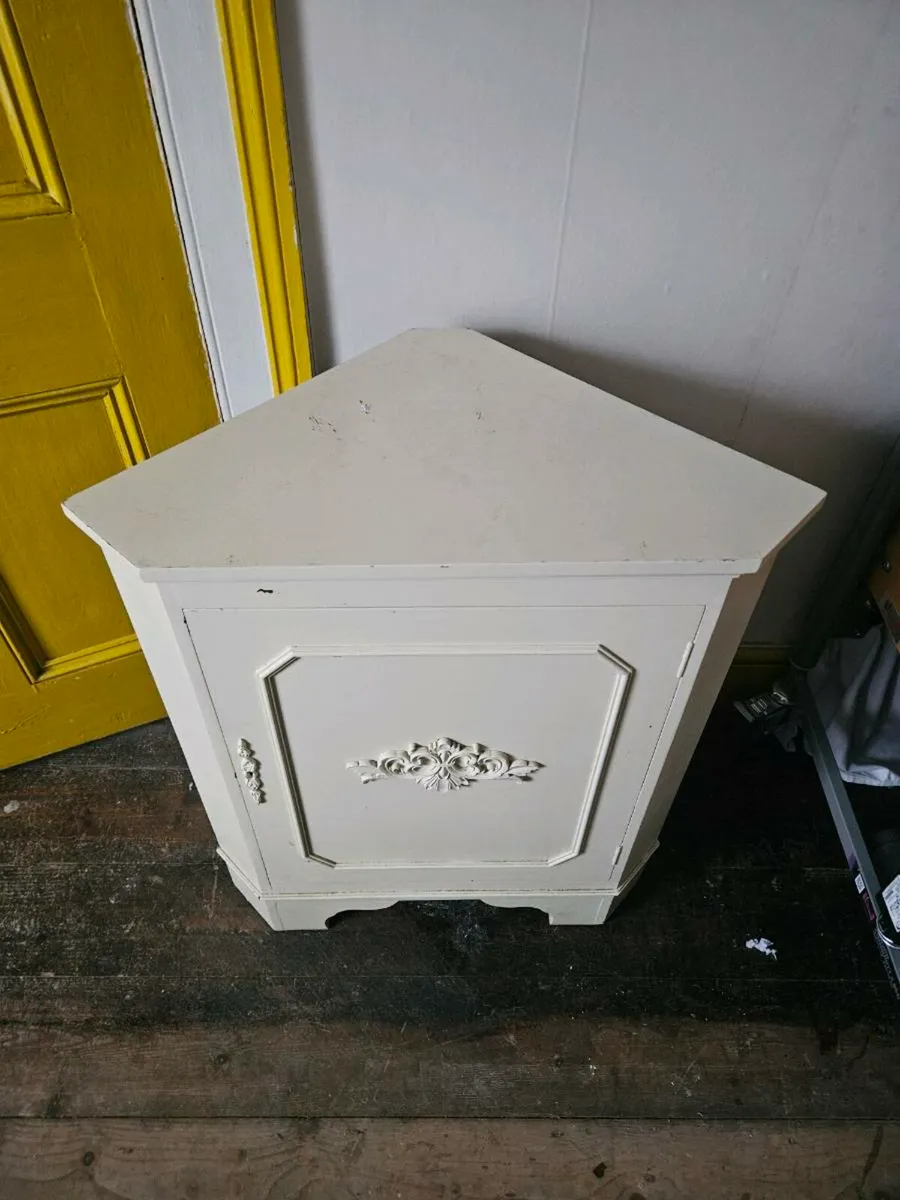 Vintage Press Corner Unit - Image 3