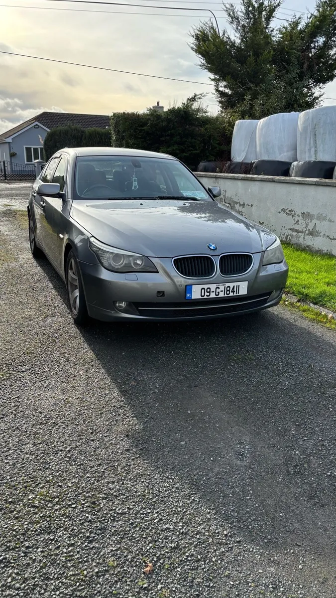 BMW 520D - Image 1