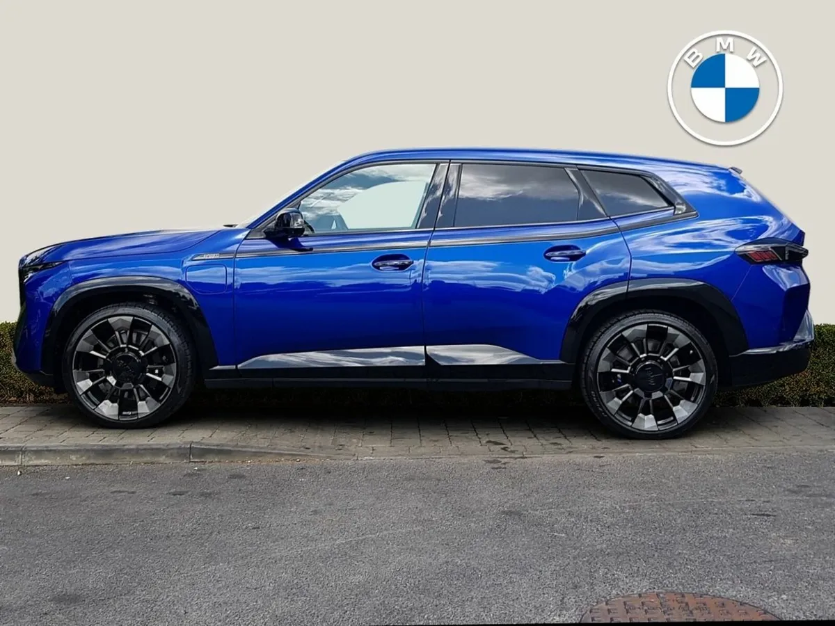 BMW XM 50e xDrive M Sport - Image 4