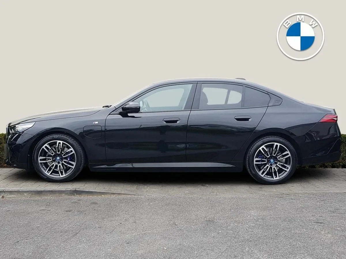 BMW 5-Series 530e M Sport - Image 4