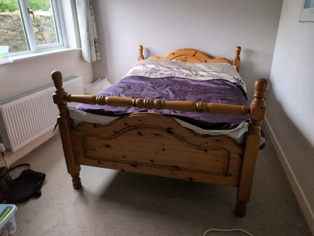 Double bed frame