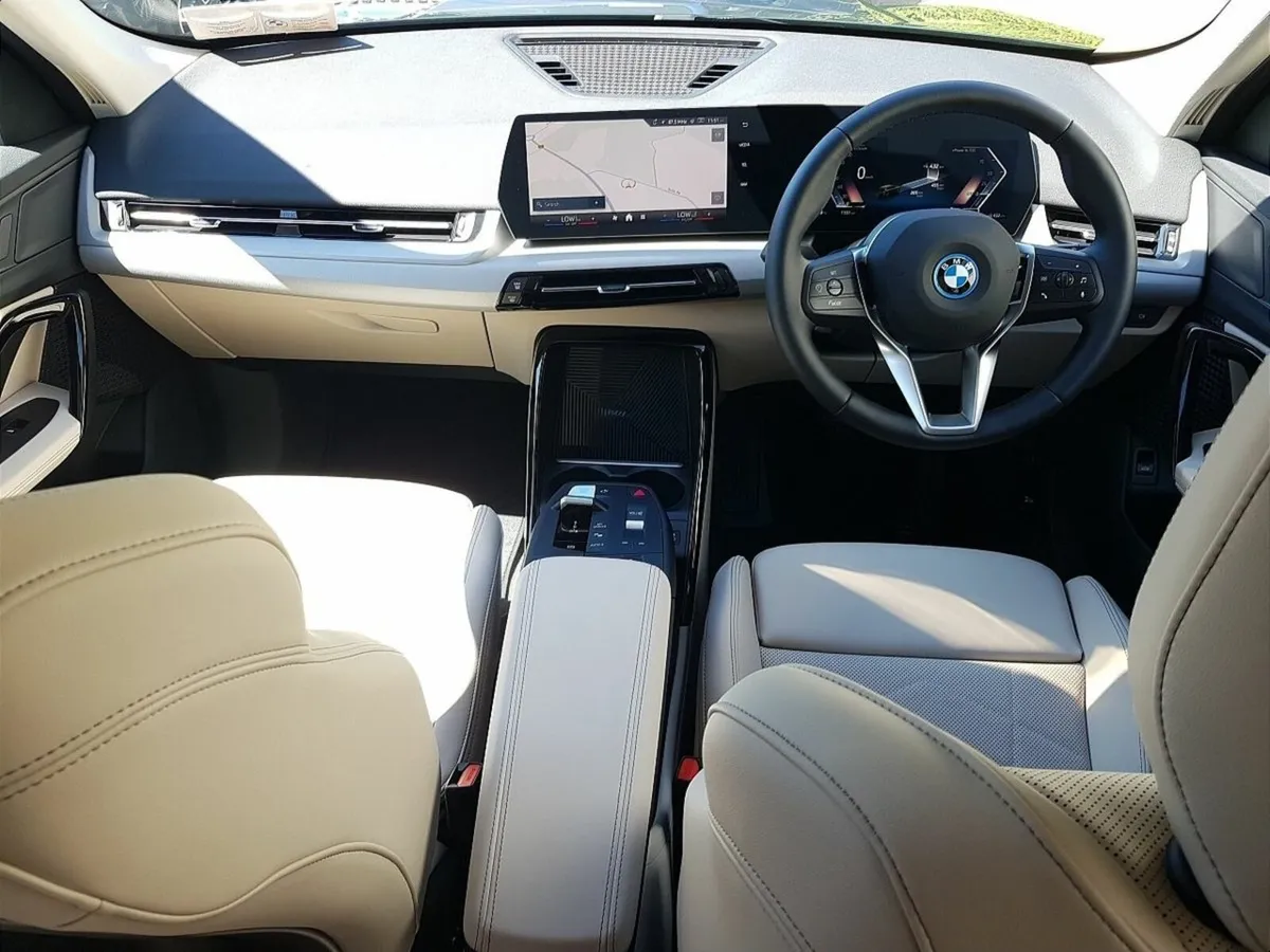 BMW iX1 eDrive20 Sport - Image 4