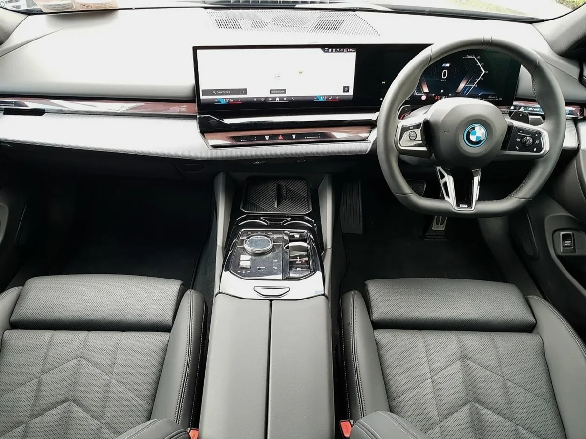 BMW 5-Series 530e M Sport - Image 4