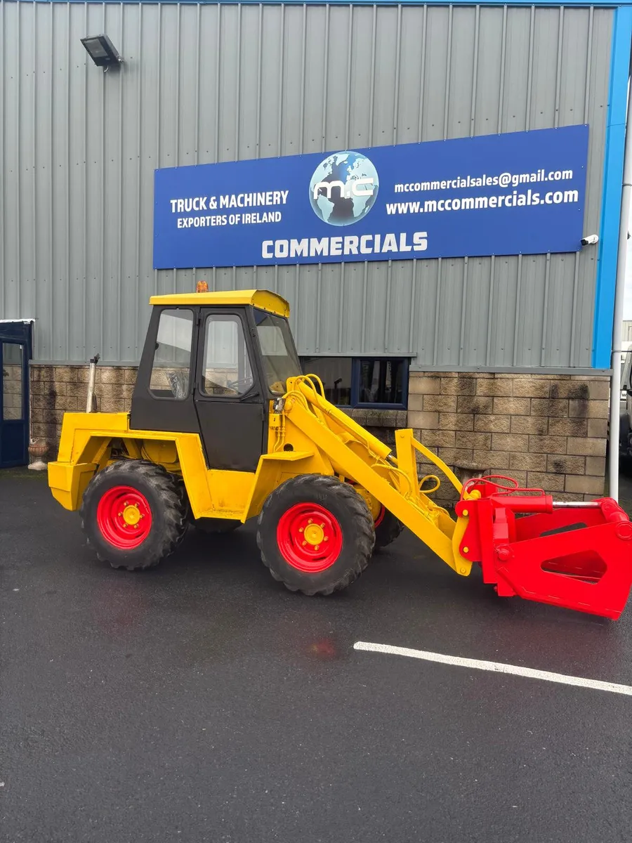 For Sale: Kramer Allrad Loading Shovel - Image 1