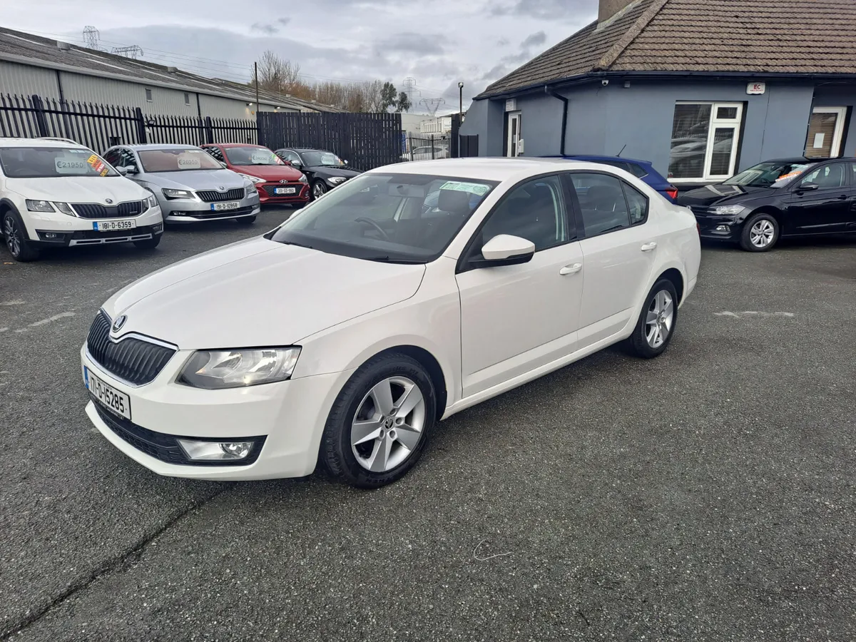 Skoda Octavia AMBITION 1.6 TDI 110HP DSG AUTO - Image 4