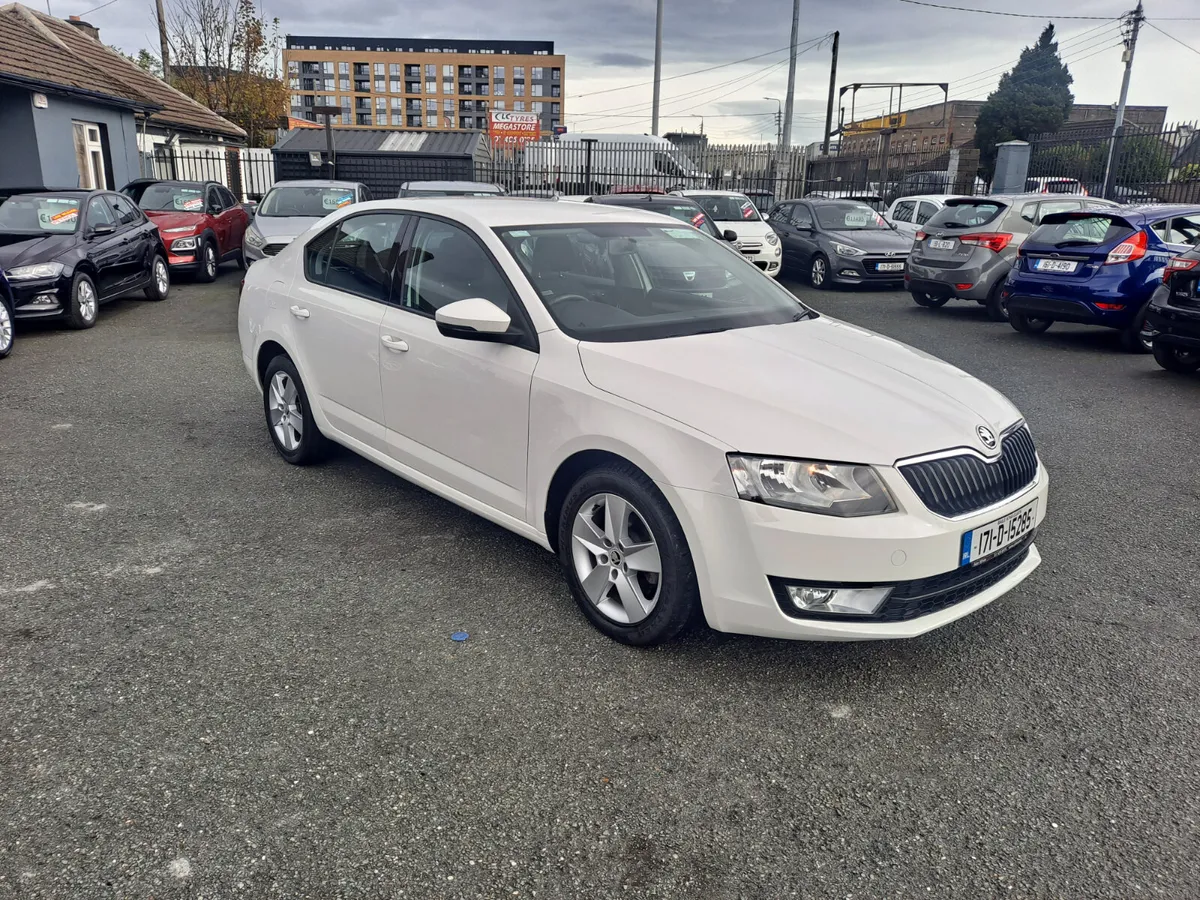 Skoda Octavia AMBITION 1.6 TDI 110HP DSG AUTO - Image 1