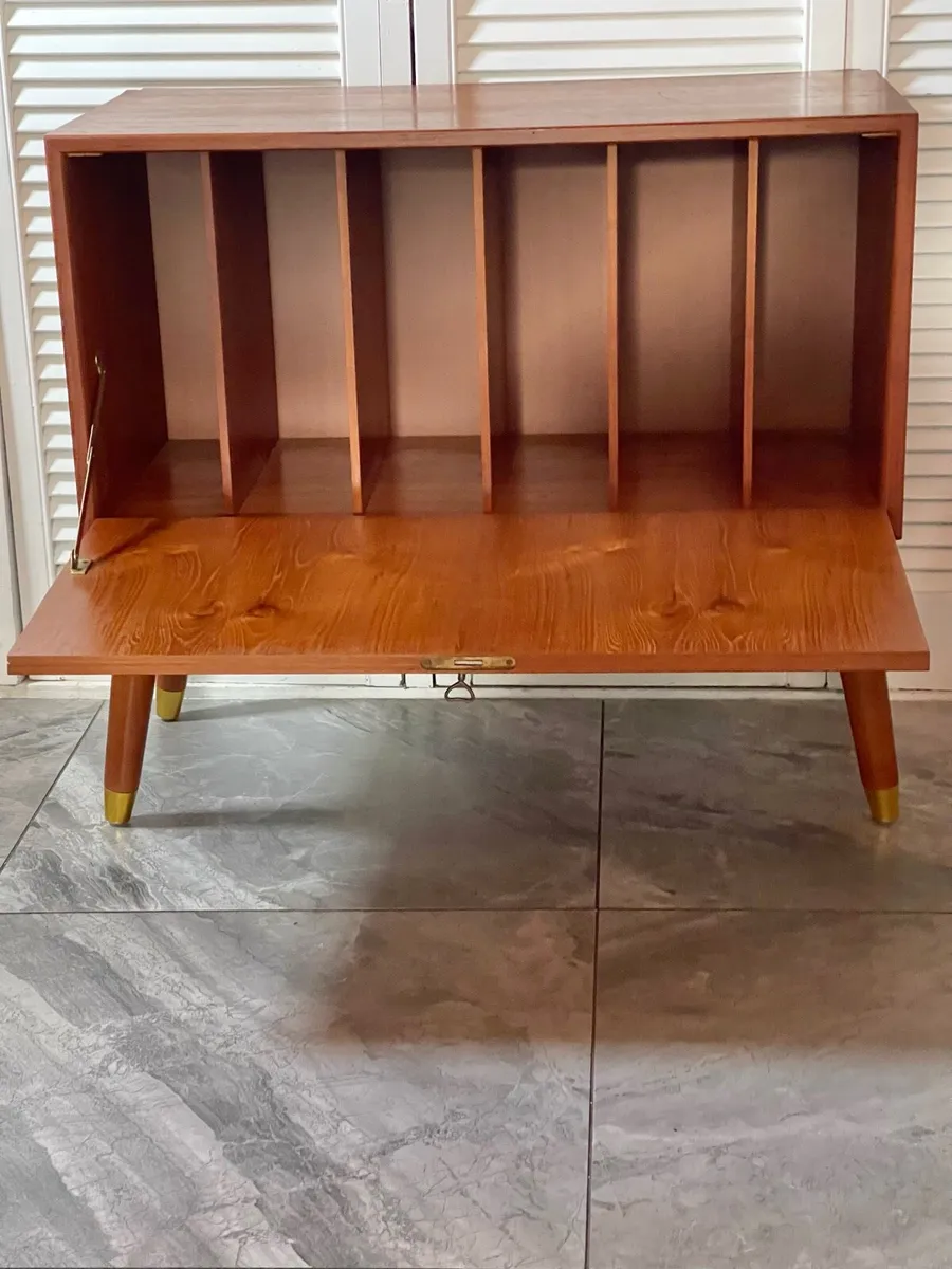 Mid century Danish media house - Image 3