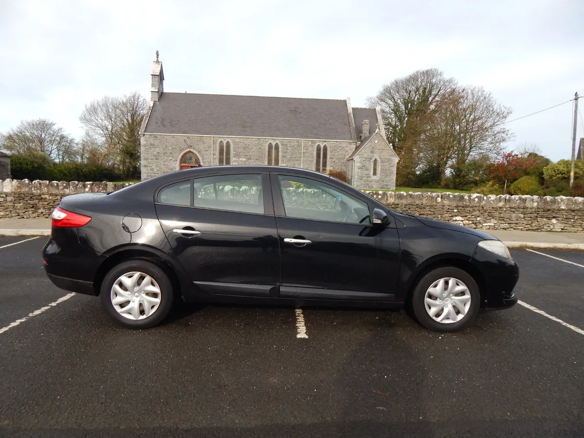 2013 Renault Fluence  Expression Long Tax & Test - Image 2