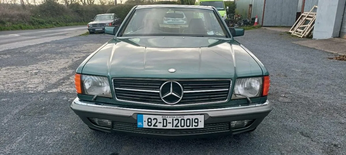 Mercedes 380 SEC V8 - Image 3