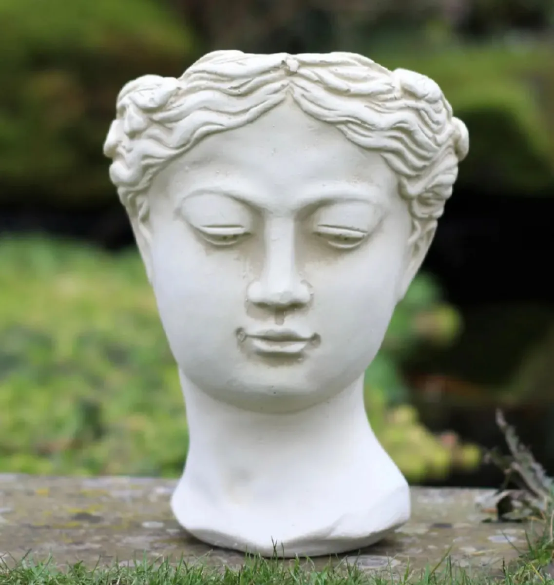 NEW Garden Ornament Head Plant Pot Planter - Image 1