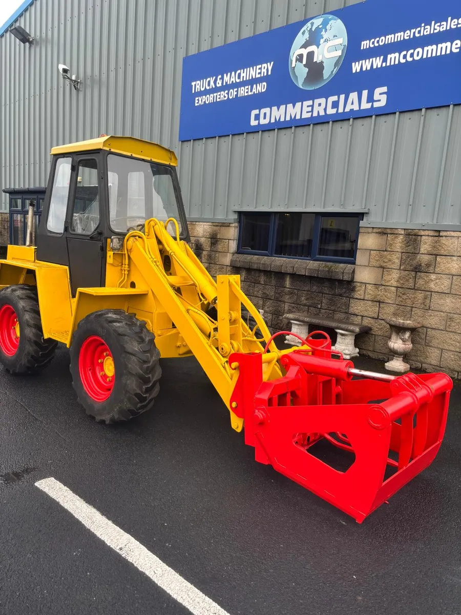For Sale: Kramer Allrad Loading Shovel - Image 4