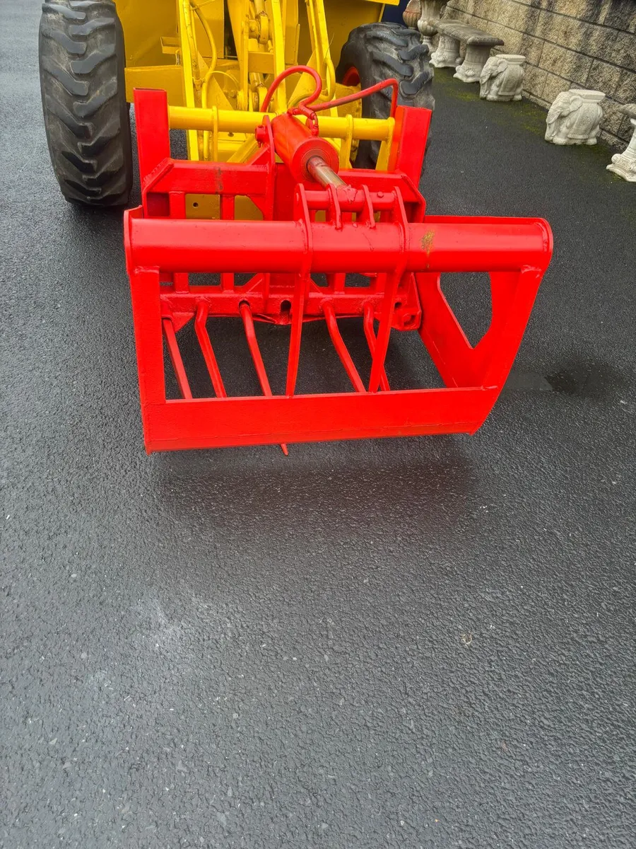 For Sale: Kramer Allrad Loading Shovel - Image 2