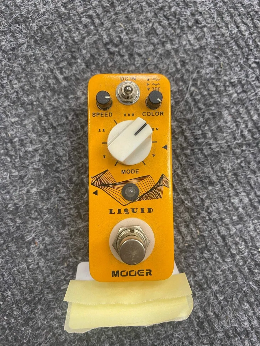 Mooer Liquid Guitar Pedal - Image 1