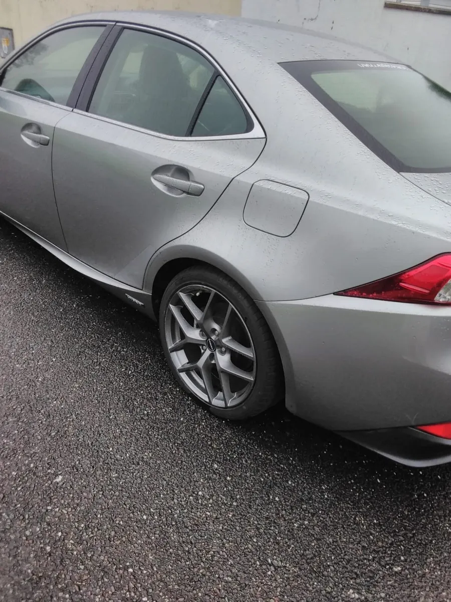 Lexus IS  beautiful alloys sports model - Image 4