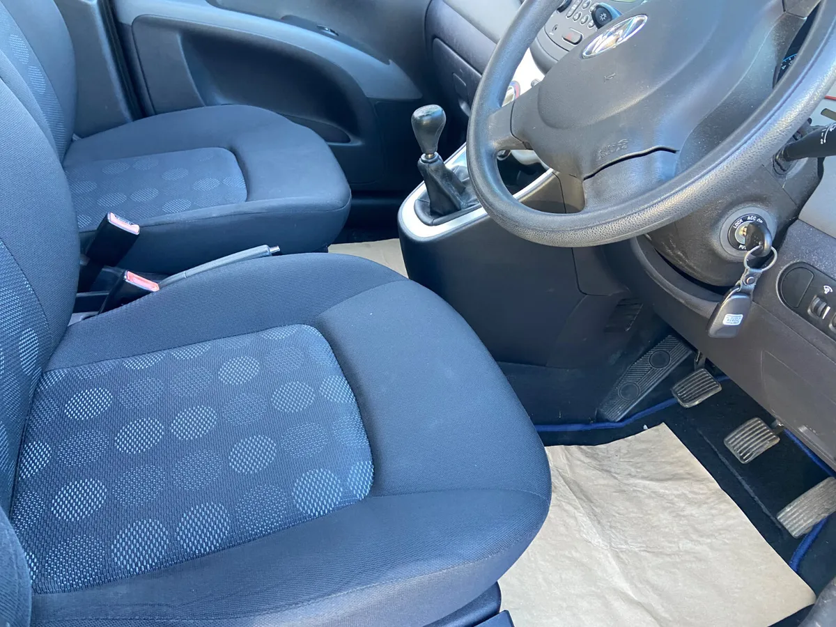 Hyundai i10 2009 LOW MILEAGE NEW NCT 09:26 - Image 2