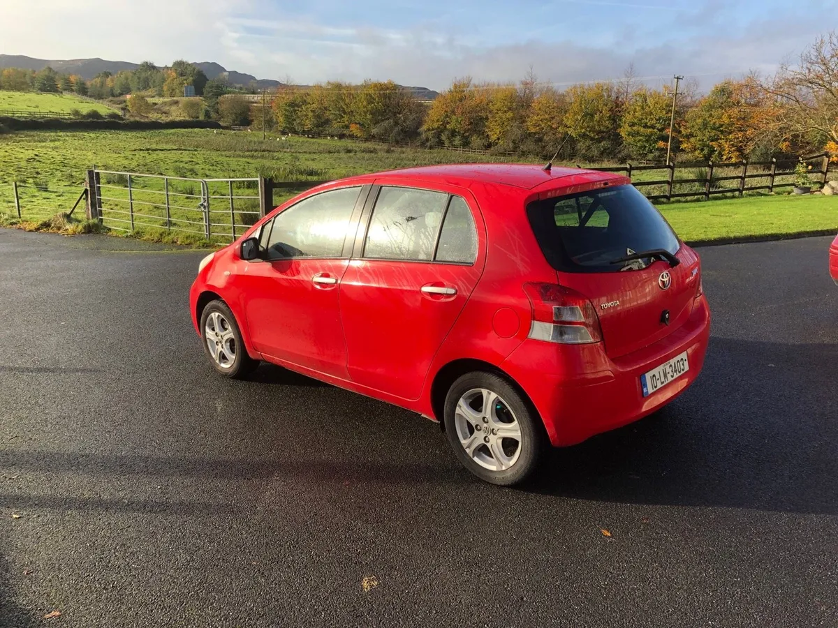 2010 Toyota Yaris 1.0l VVTI - Image 3