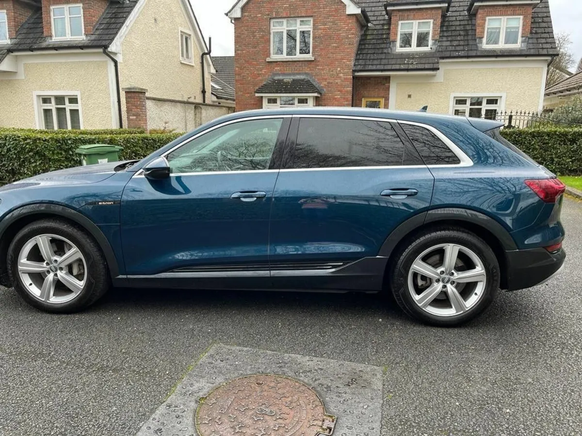 Audi e-tron 2020 - Image 2