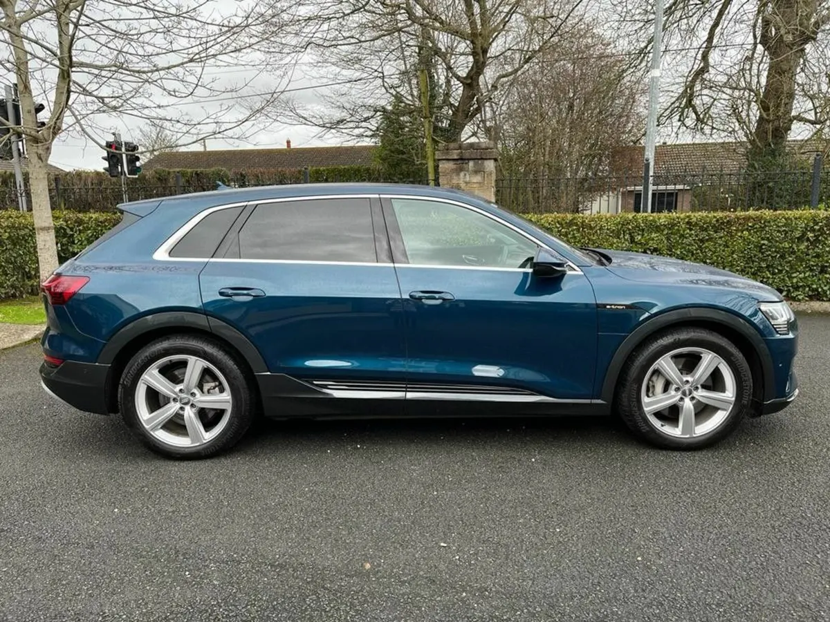 Audi e-tron 2020 - Image 1